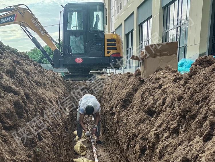 長安區(qū)國智電子機房1歐姆防雷接地施工二