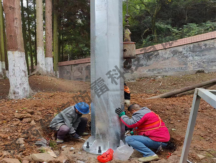 貴州貴陽某部隊獨立避雷塔安裝